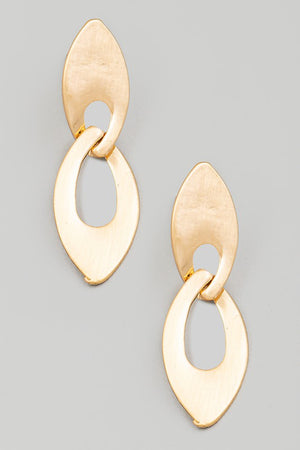 Open image in slideshow, Megan Oval Earrings
