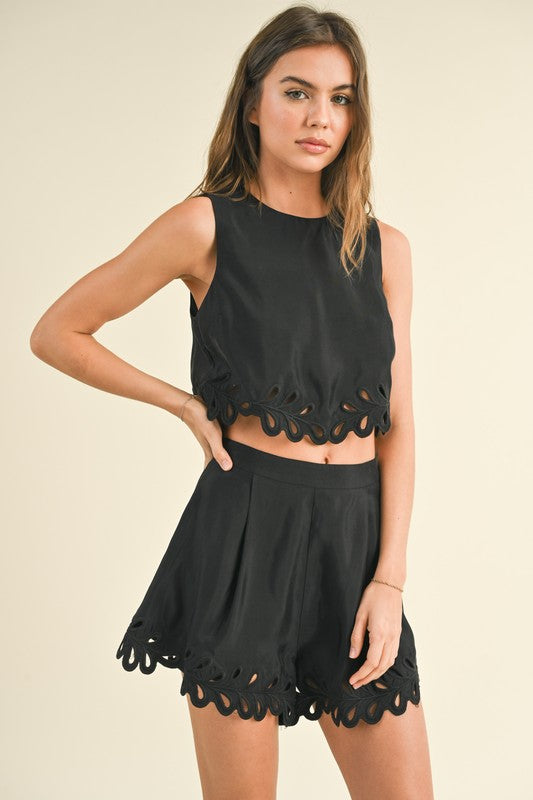 Jillian Embroidery Shorts