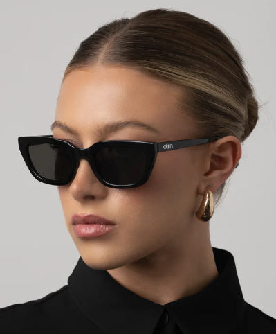 Nove Shades by Otra