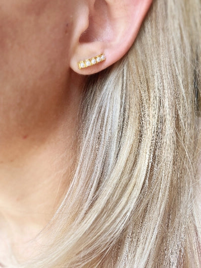 Chloe 18K Gold Filled Pearl Curve Earrings