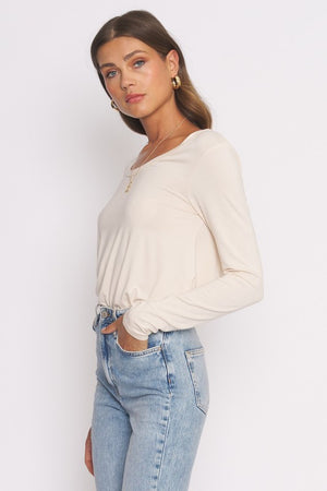 Open image in slideshow, Odette Long Sleeve Tee
