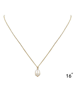 Open image in slideshow, Ella Freshwater Pearl Necklace
